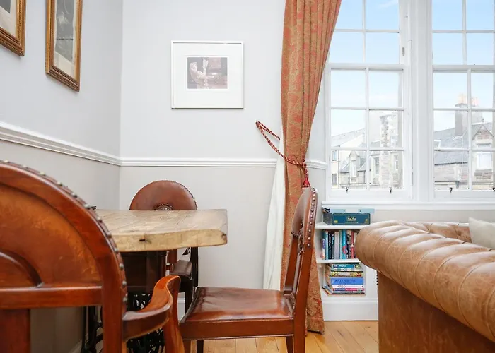 Walkable 1br Near Castle, Grassmarket, Food アパート