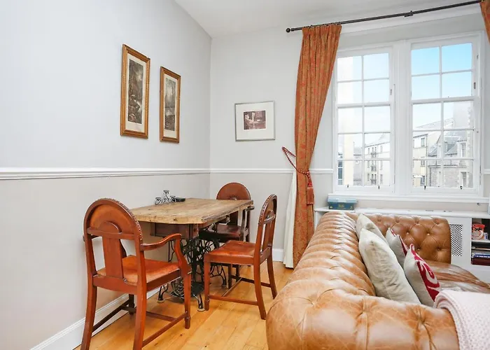 アパート Walkable 1br Near Castle, Grassmarket, Food エディンバラ