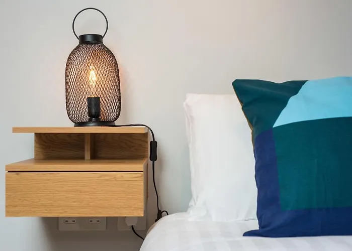 Centre, Newly Refurbished Stylish Apartment