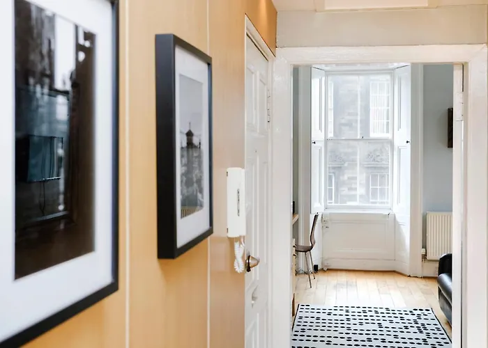 Joivy Lovely Flat In The Heart Of * אדינבורו