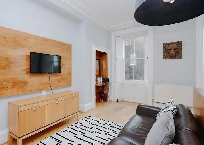 דירה Joivy Lovely Flat In The Heart Of אדינבורו