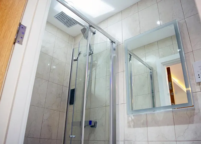 Crosskeys 双金匙公寓 公寓式酒店 *