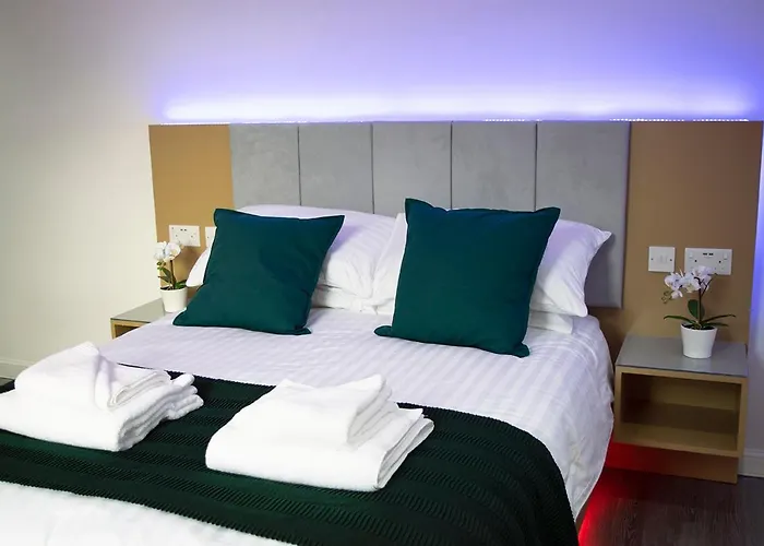 Crosskeys 双金匙公寓 *