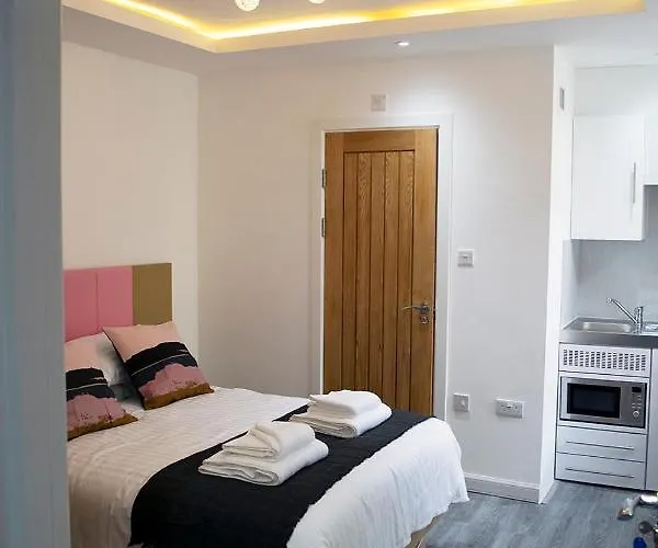 公寓式酒店 Crosskeys 双金匙公寓 *