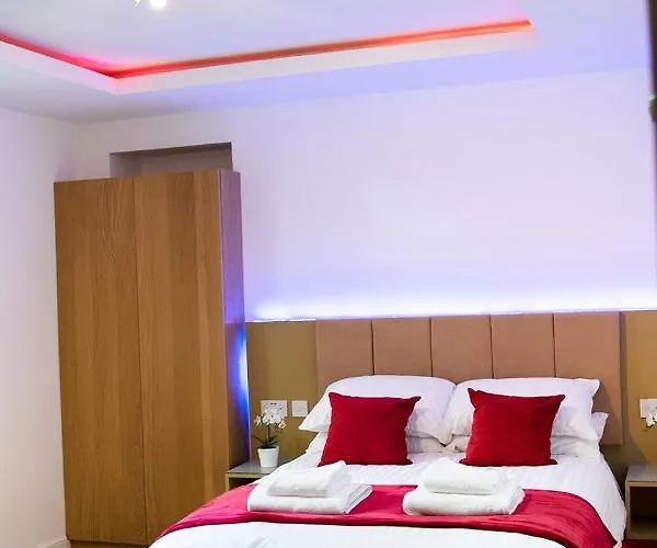 公寓式酒店 Crosskeys 双金匙公寓 *