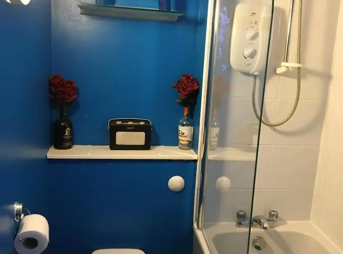 Holyrood Park Apartament *