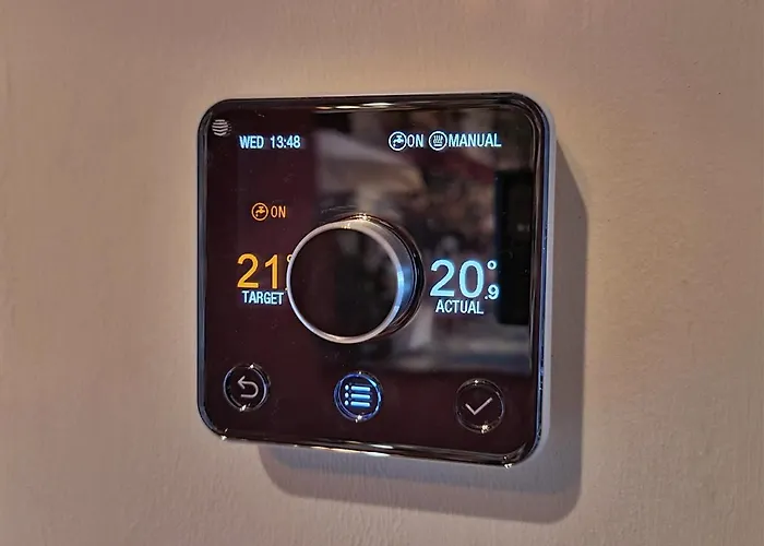 The Victorian - 3 Bedroom Apartment Edinburgh