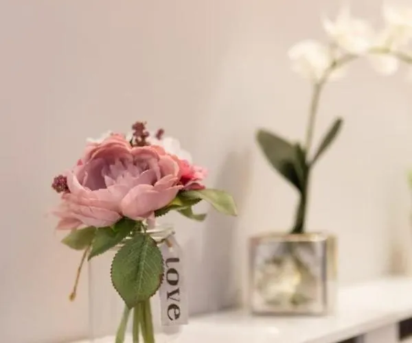 Stunning 2-bed In Edinburgh