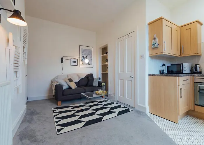Stylish And Comfortable Centre Edimburgo