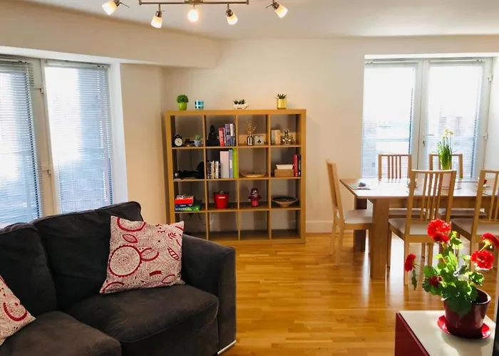 Remarkable 2 Bed In אדינבורו