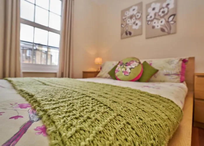 Pearl - Haymarket * Edimburgo