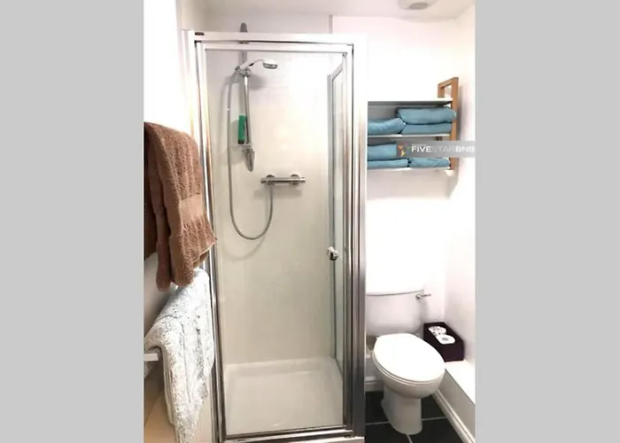 Waterfront Living In Leith With Free Parking! Διαμέρισμα Εδιμβούργο