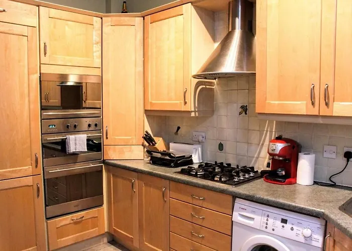 Traditional Georgian Flat In New Town