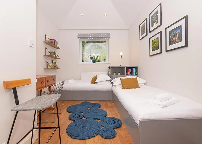 16 1 Eildon Street *