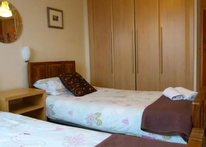 Abbey- Citycenter Edinburgh