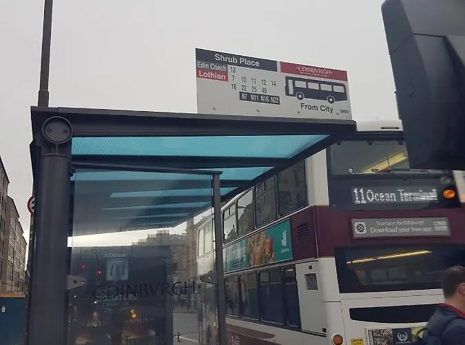 Newly Furnished 2 Bedroom On Leith Walk *