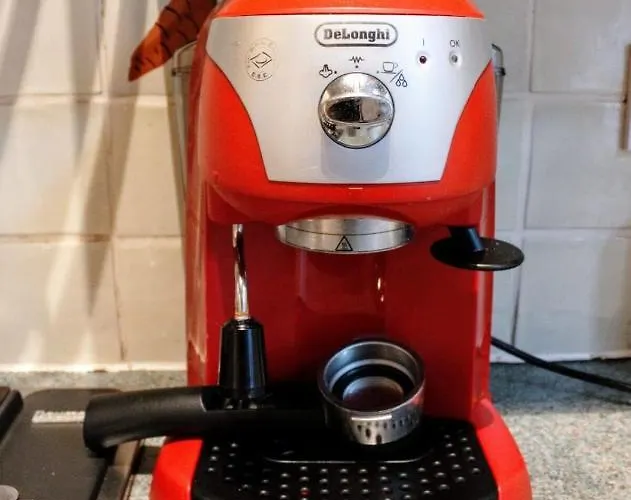 Traditional Georgian Flat In New Town דירה אדינבורו