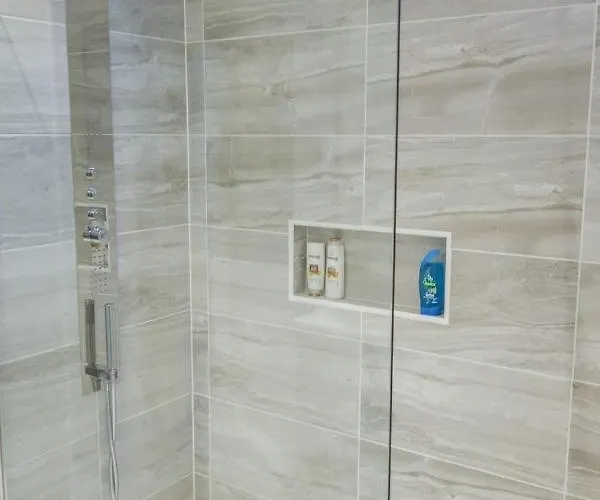 Quiet Ground Floor Mews Flat And Parking *