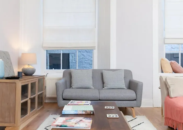 Beautifully Modernised New Town * Edinburgh