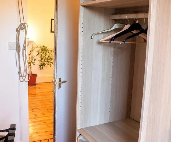 Traditional Oer The Meadows *