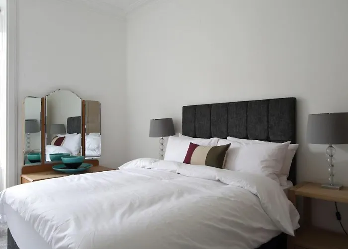 Stylish 2 Bedroom Bruntsfield In 아파트 에든버러