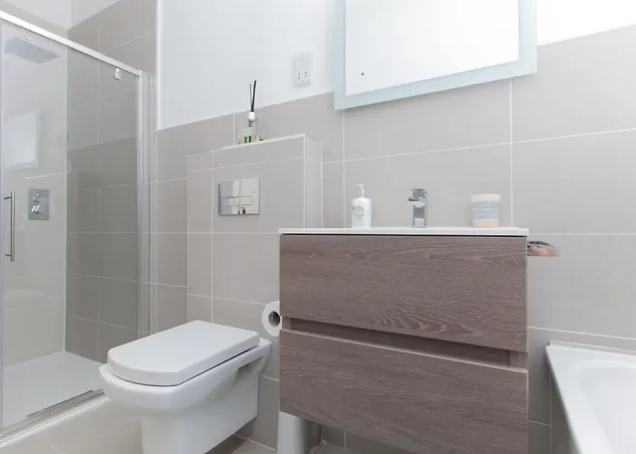 Daire Beautifully Modernised New Town