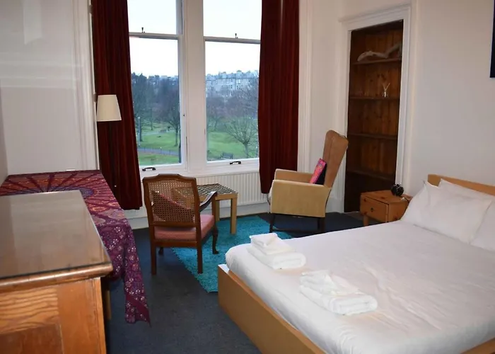 Apartment Traditional Oer The Meadows Edinburgh