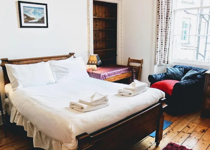 Traditional Oer The Meadows Apartment