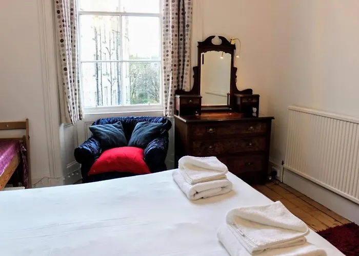 Traditional Oer The Meadows Edinburgh