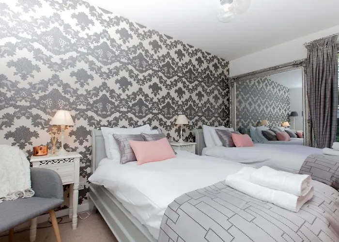 דירה Holyrood - Luxury With Parking