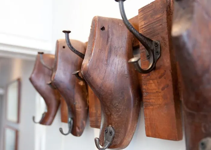 Holyrood - Luxury With Parking דירה אדינבורו