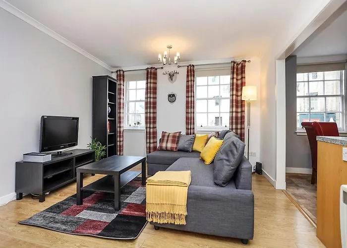 Joivy 1 Bed Flat, Heart Of Grassmarket Apartment