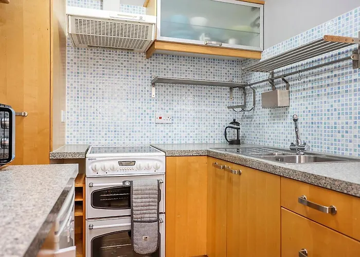 Joivy 1 Bed Flat, Heart Of Grassmarket Edinburgh