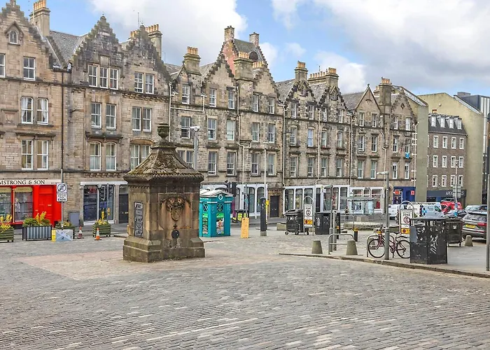 Joivy 1 Bed Flat, Heart Of Grassmarket