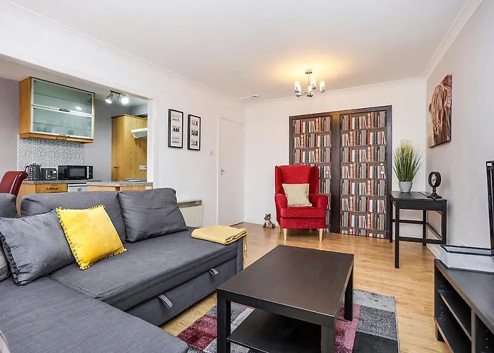 Joivy 1 Bed Flat, Heart Of Grassmarket Apartment