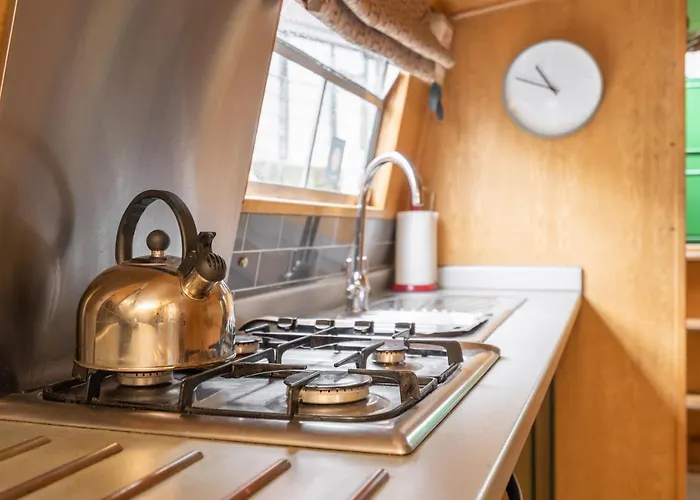 - Houseboats Эдинбург