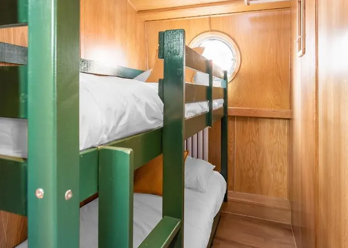 Úszó hotel - Houseboats