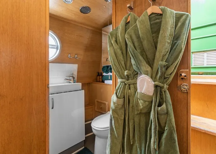 Ботель - Houseboats 4*