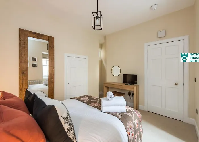 Johnstone By The National Trust Scotland *