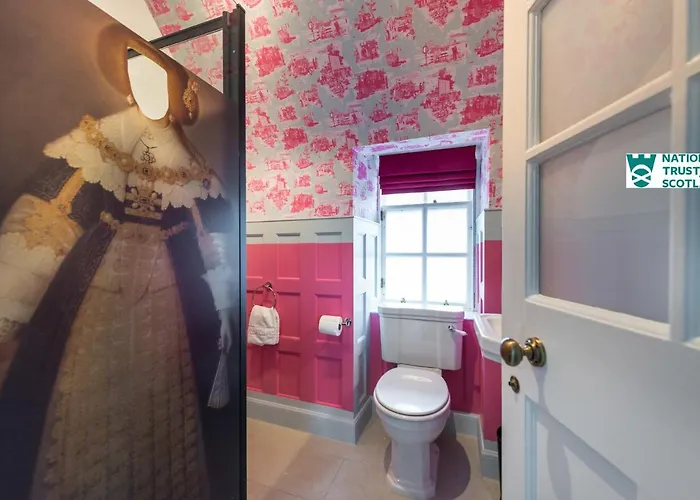The Crichton By National Trust Scotland * Эдинбург