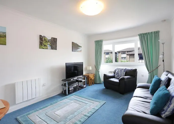 Διαμέρισμα Ideal Location With Free On-site Private Parking *