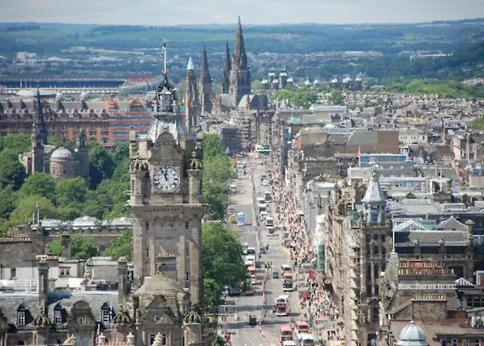 Guestready - Modern 5 Minutes Walk From Princes Street