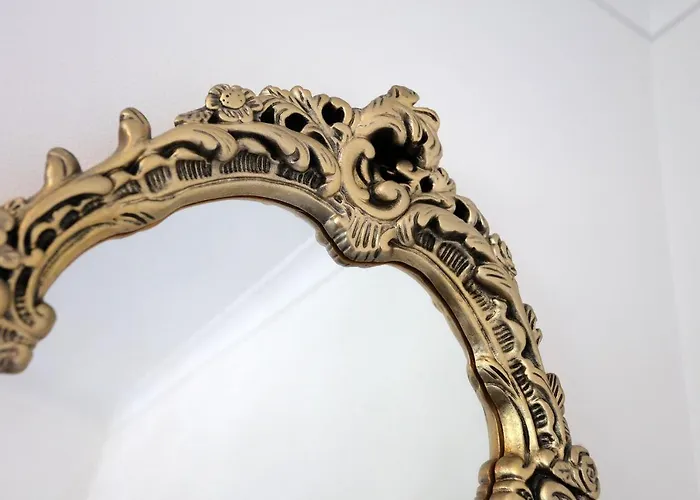 Ideal Location With Free On-site Private Parking Διαμέρισμα