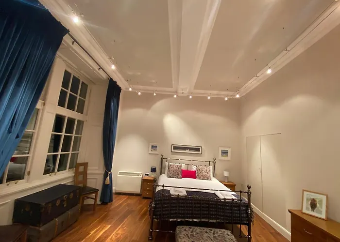 公寓 Royal Mile Mansions By