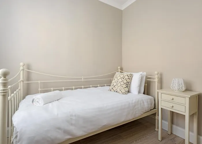 The Rose Street Retreat By Calton Living