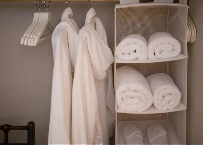 Georgian House Guest house 4*