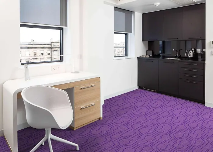 Yotel 4* 爱丁堡