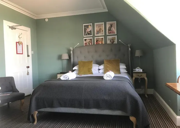 Albyn Townhouse ゲストハウス 4*