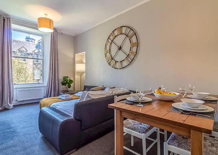 Pass The Keys Spacious And Homely Flat On The Royal Mile *