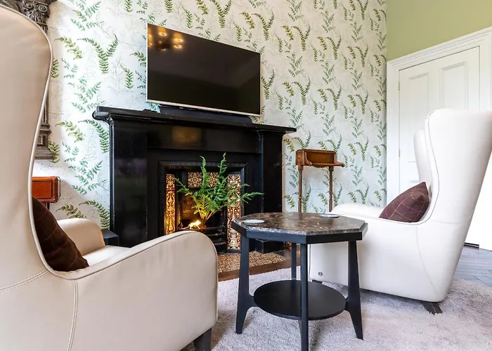 The Address - Castle View * Edynburg